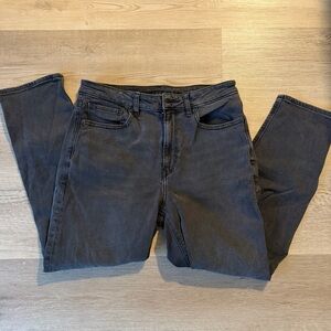 American Eagle Outfitters Black Stretch Mom Jean Size 6 Short